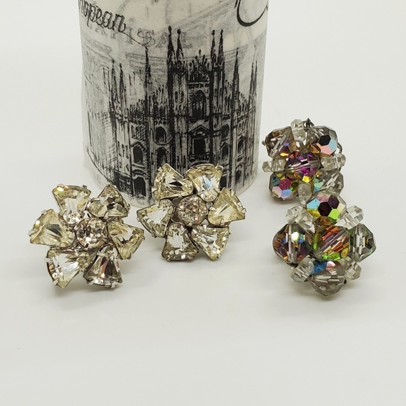 Vintage Jewelry - Vintage Zakian Laguna rhinestone crystal silvertone screw on